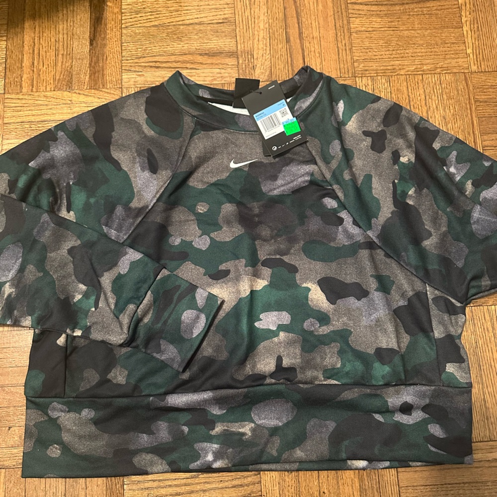Nike Sweatshirt NWT Sz M